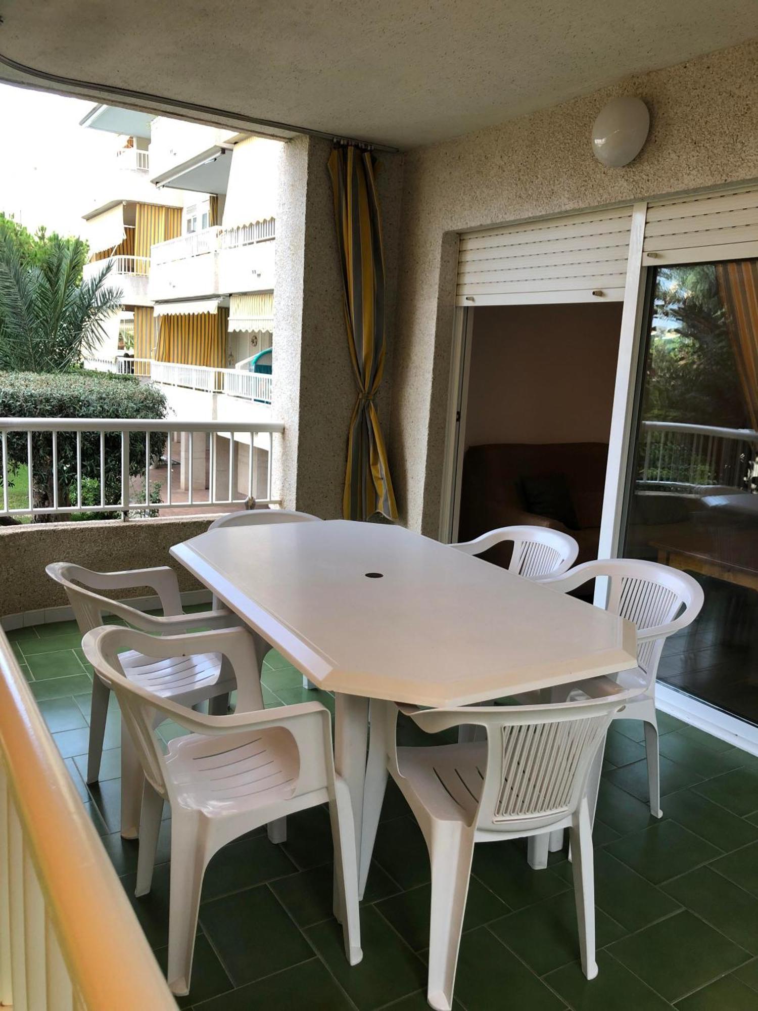 Apartamento En Alquiler Parque 8, Playa De Gandia מראה חיצוני תמונה